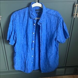 Banana Republic Men's Casual Blue Button-Down Shirt